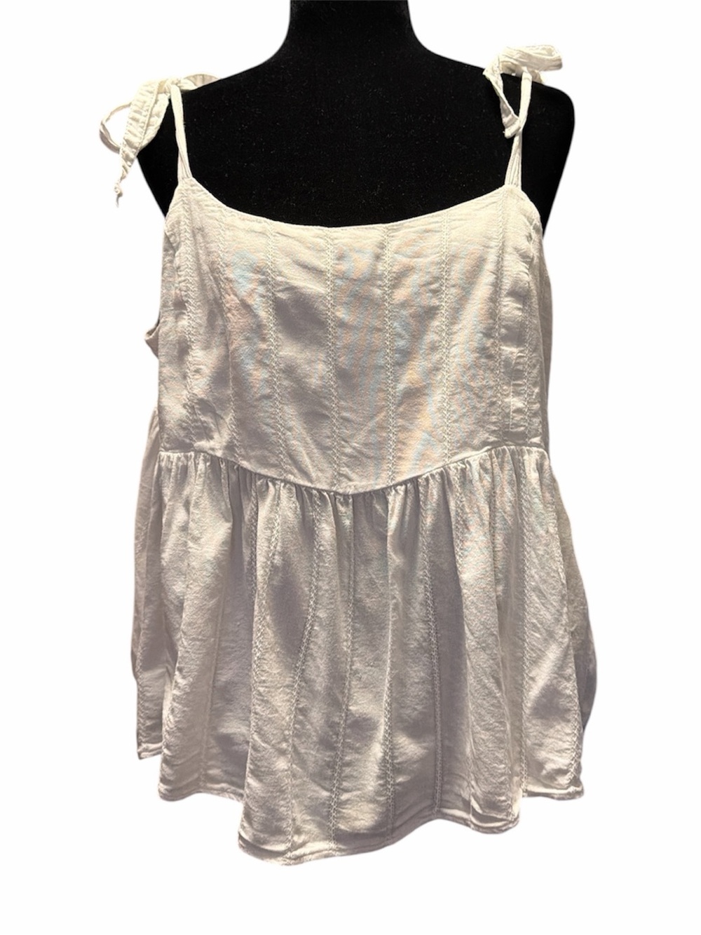 ON Shoulder Tie Tank Top